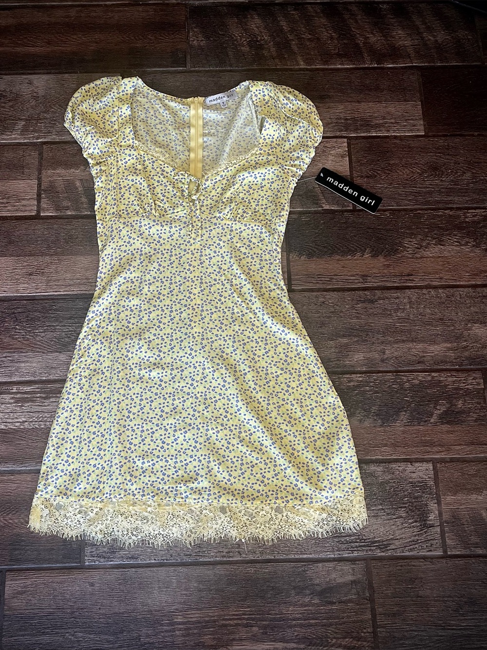 Madden Girl tiny purple flowers on a yellow background dress S